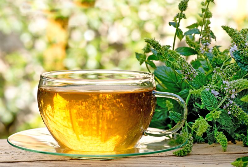 peppermint-tea-protects-memory-and-improves-mood-naturalhealth365