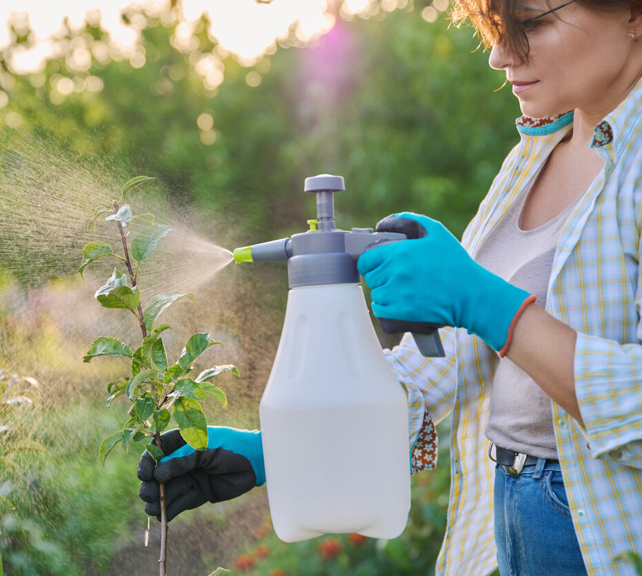 pesticide-exposure-linked-to-miscarriages-naturalhealth365