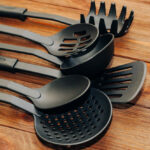 toxic-kitchen-utensils